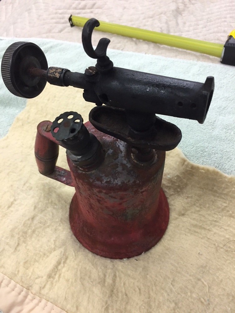 ANTIQUE VINTAGE GAS TORCH