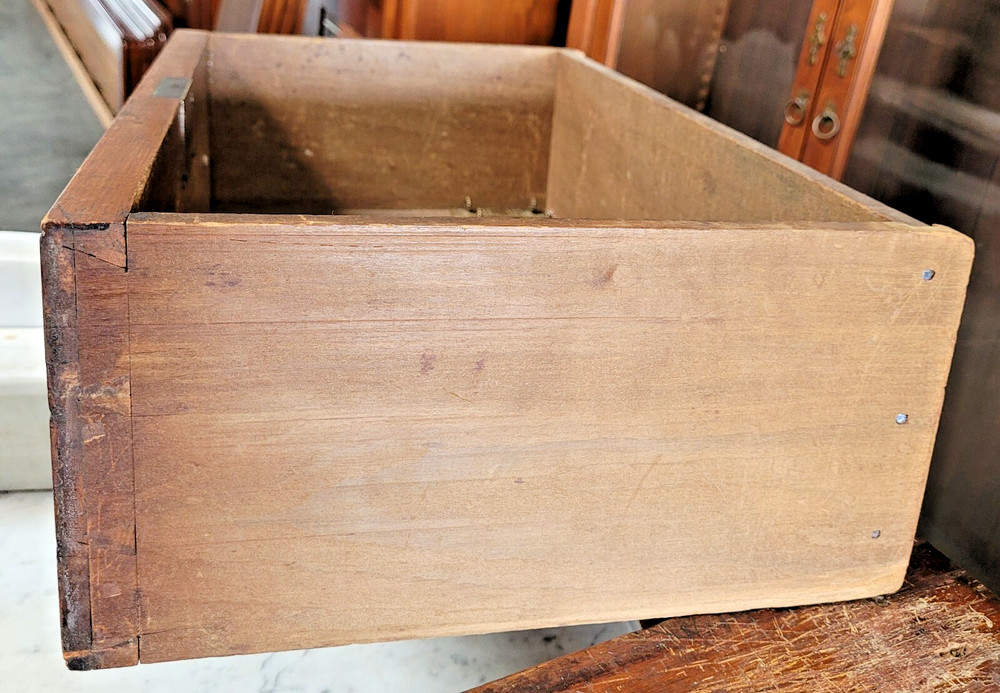 ANTIQUE WALNUT EASTLAKE VICTORIAN BOOKCASE