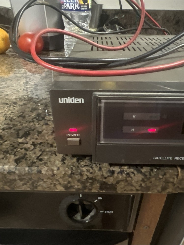 Uniden UST-5000 Satellite Receiver