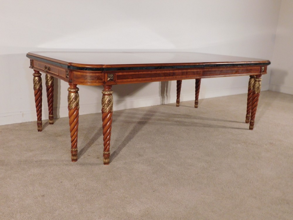 HENREDON Grand Provenance Dining Table