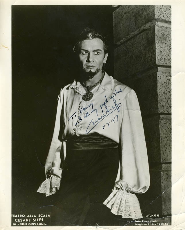 CESARE SIEPI - INSCRIBED PHOTOGRAPH SIGNED 1957