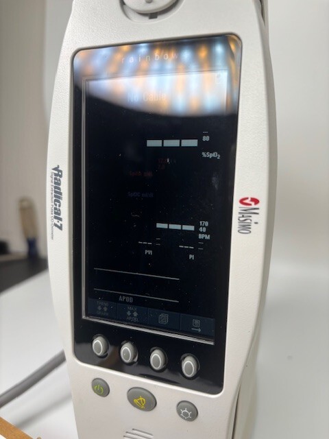 Masimo Radical 7 with SpHB, Pvi , NEW RC-12 & SpHb finger sensor