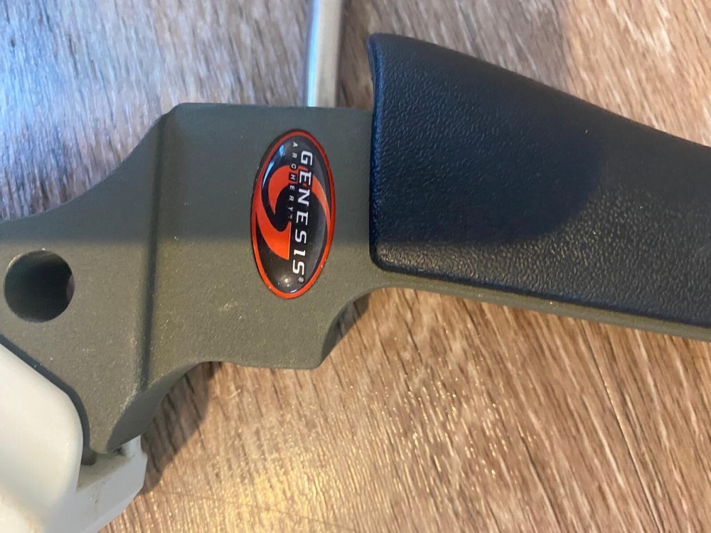 Genesis Archery Compound Bow Right Handed