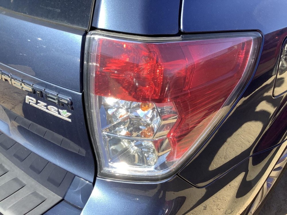 FORESTER 2011 Glove Box 4927601