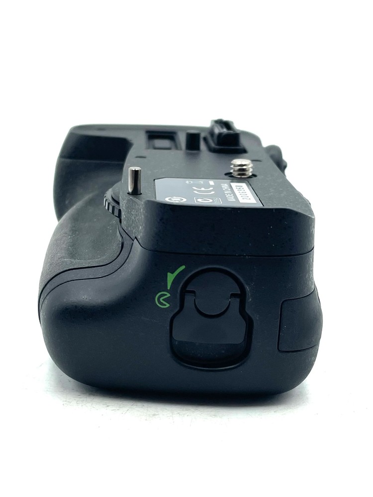 USED Nikon MB-D14 Battery Pack for D600