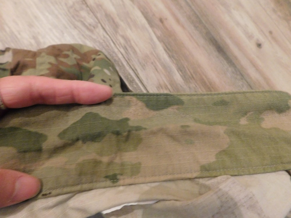 US ARMY OCP COAT SZ MEDIUM - SHORT