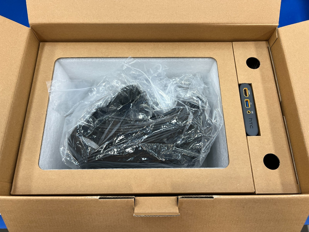 HTC VIVE Virtual Reality Headset Full System