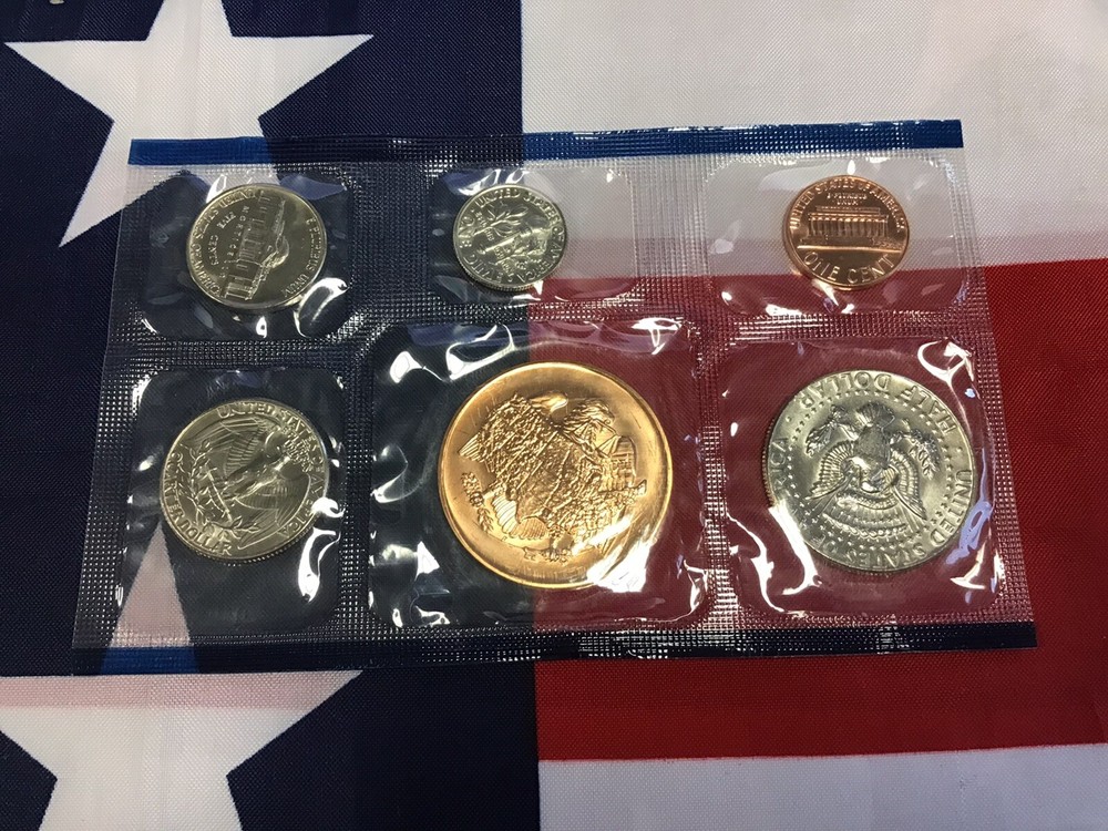 1984-P Official US Mint Souvenir Set as pictured.