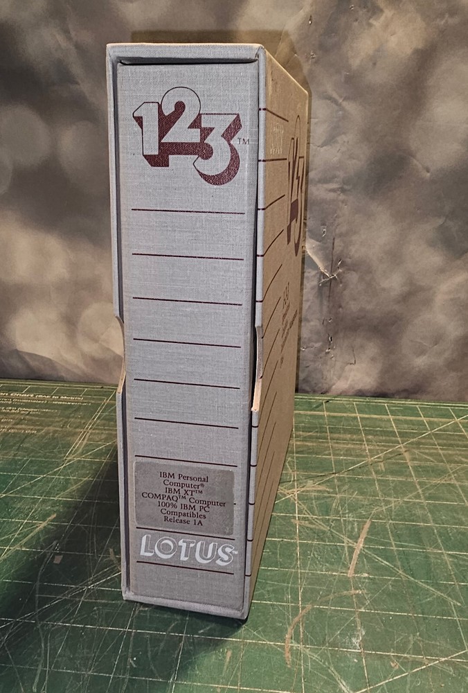 1980s LOTUS 123 Manual