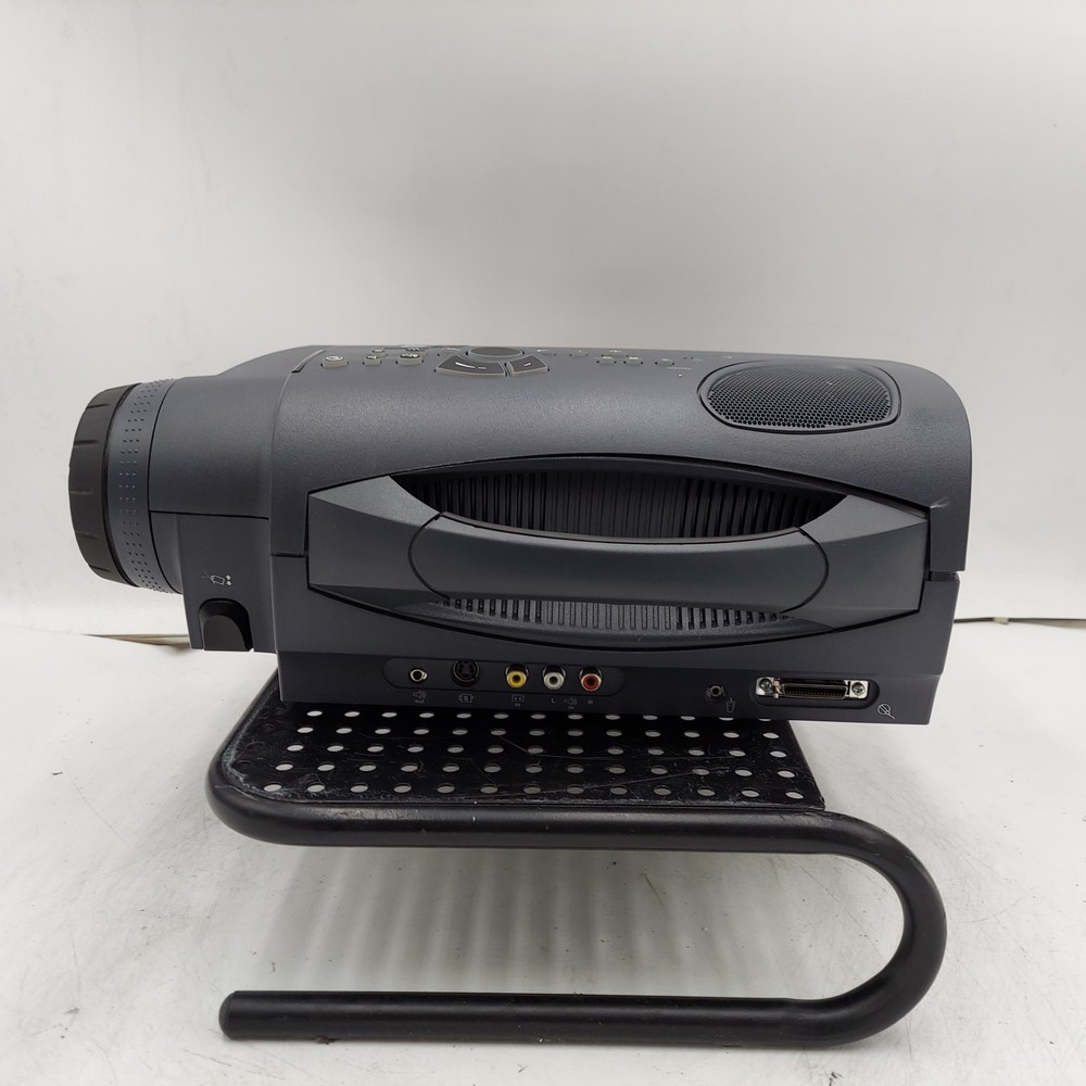 Boxlight Revolution 3700 projector *Lamp Hours 365*