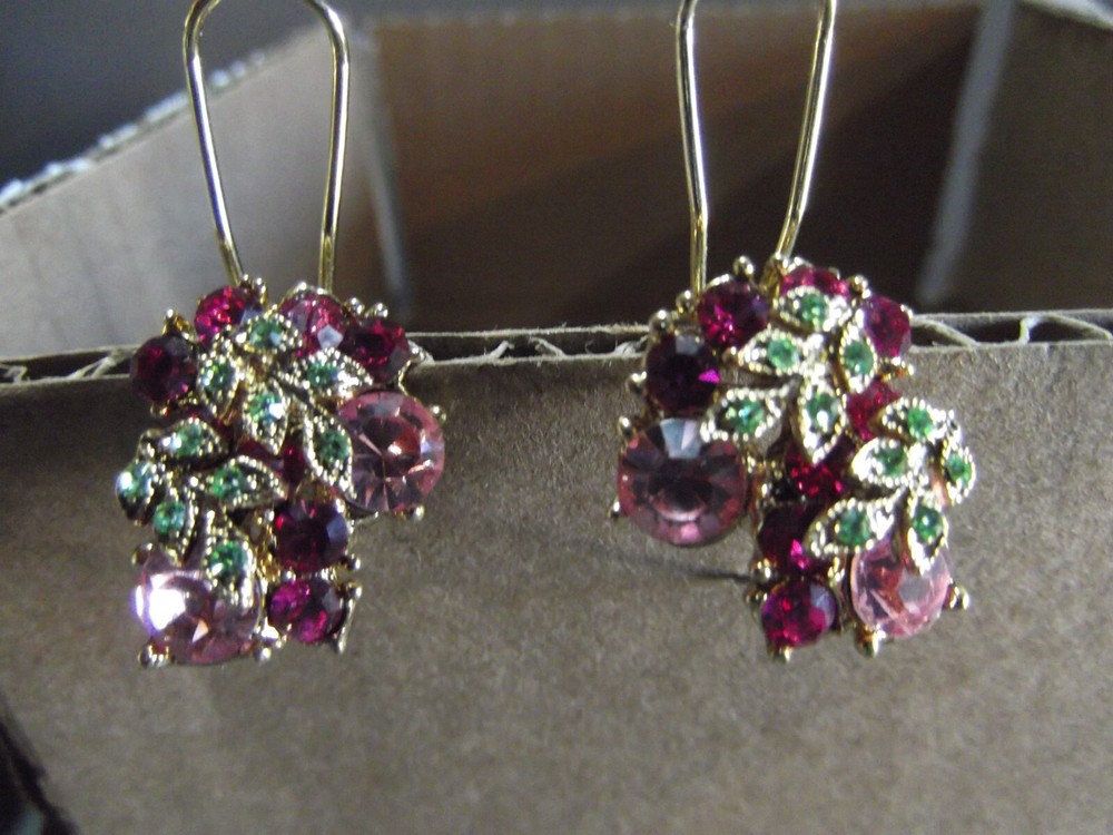 1 Pair Old 1"in Glass Multi Color Sparkly Leaf Stud Clasp