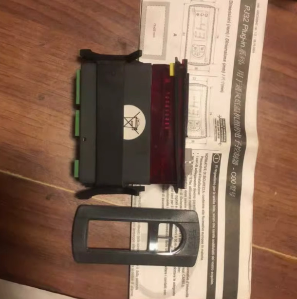 1PCS New FIT FOR PJ32C00100-C Temperature Controller