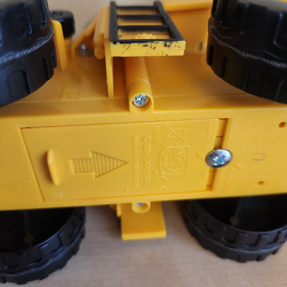 1997 Toy State CAT CATERPILLAR Construction Loader Lights Sound