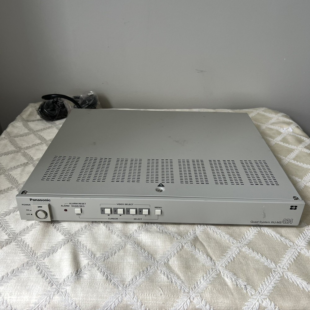 Panasonic WJ-MS424 Quad System 4CH Input Color Digital Video Multiplexer Rack