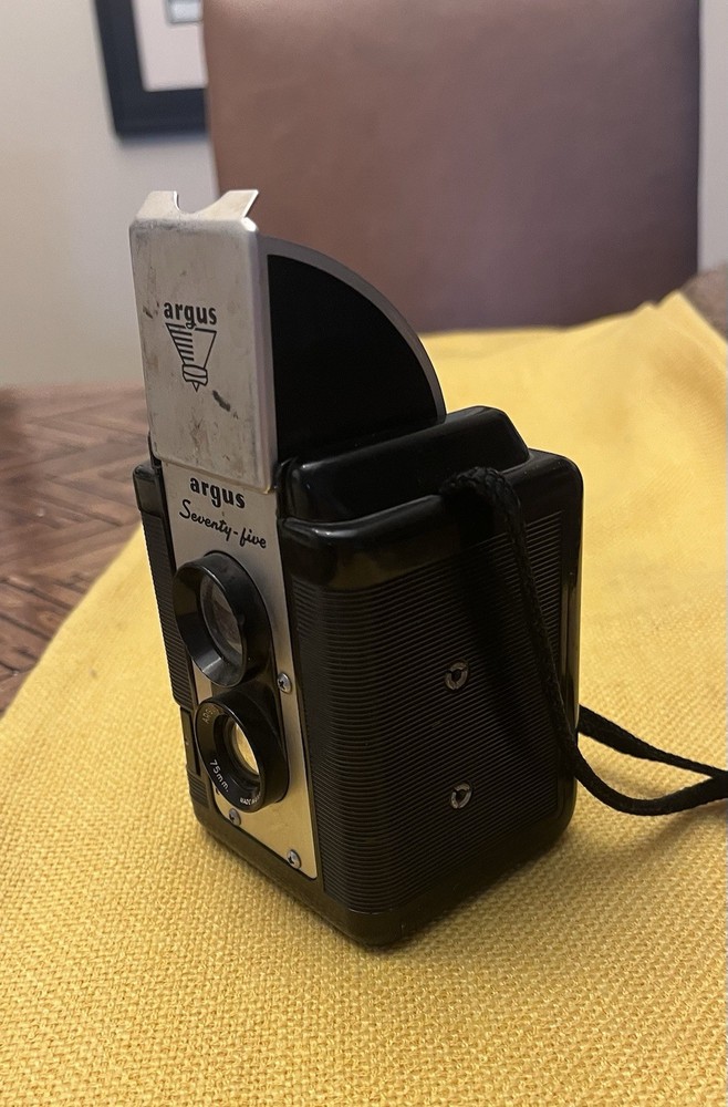 Vintage Argus Seventy Five Camera Untested