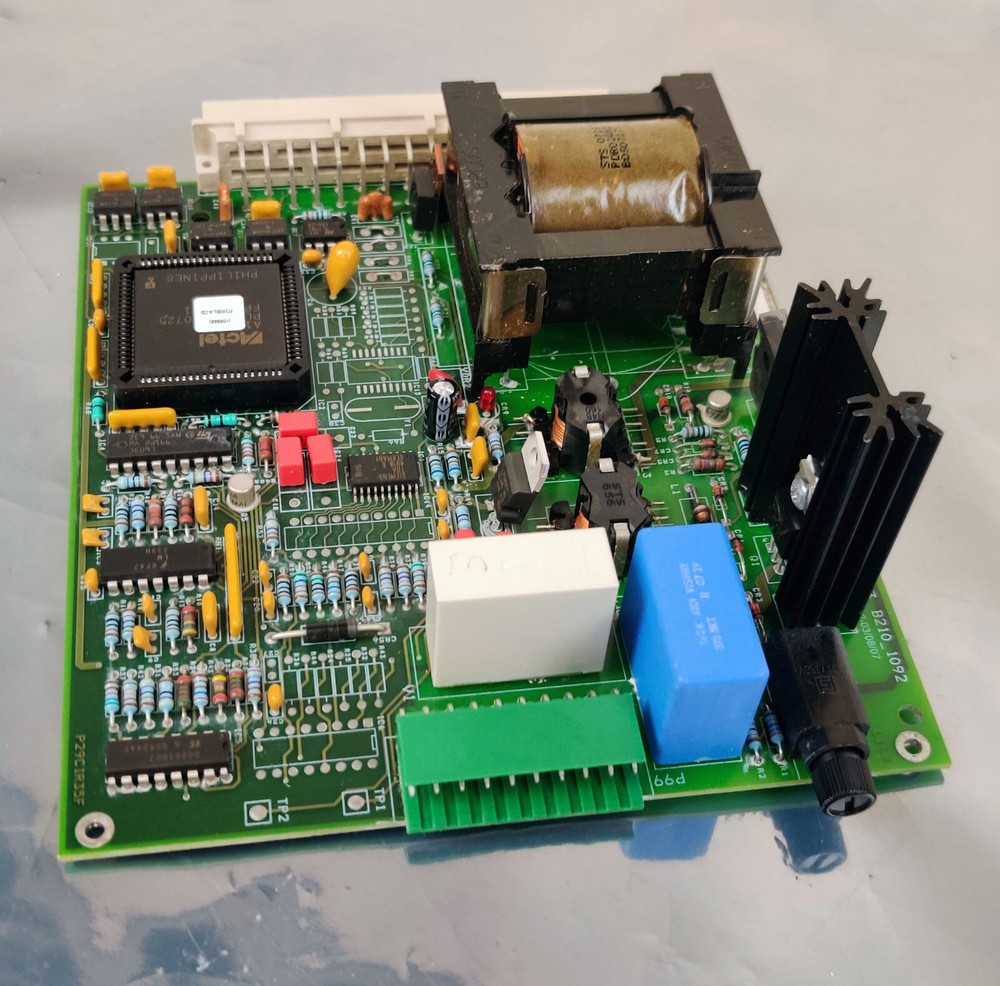 Perkin Elmer Polarimeter 341 PCB 9 Lamp Unit B210-1092 B210-1093