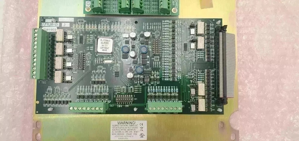 GE Security RR304-00 RRE4, 4 READER INTERFACE, NO ENCLOSURE