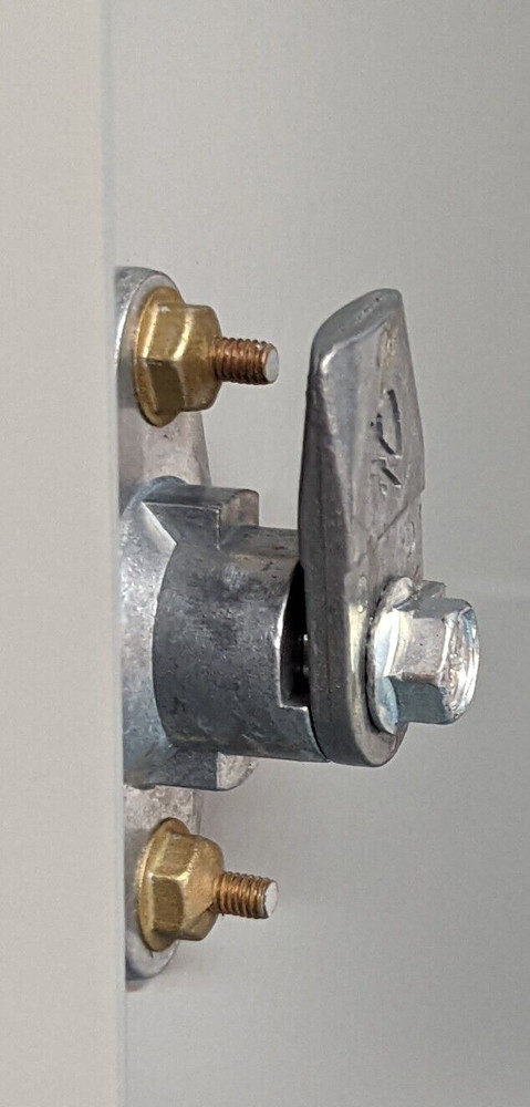 HOFFMAN ENCLOSURE CAT NO. AH562585