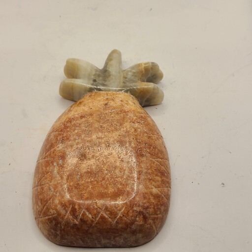 Trinket or soap dish marble 2 tone pineapple. Etched design.