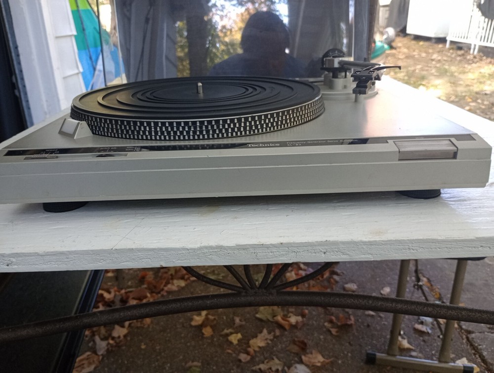 Technics SL-B2 Turntable - Silver Tested Working 17 X 14 X 5"