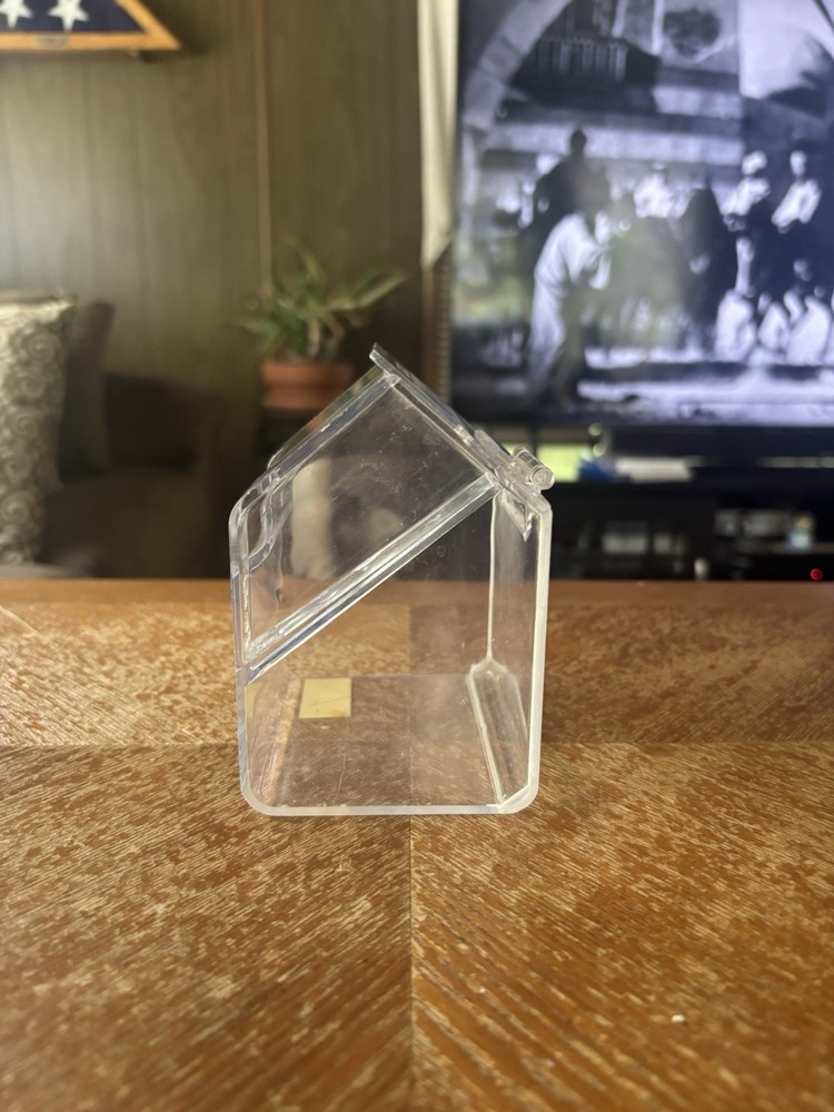 Hershey’s Times Square Plastic Container