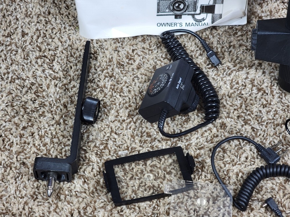 SunPak auto 611 Thyristor Flash Bundle Vintage + Quantum Battery 1 adapter READ