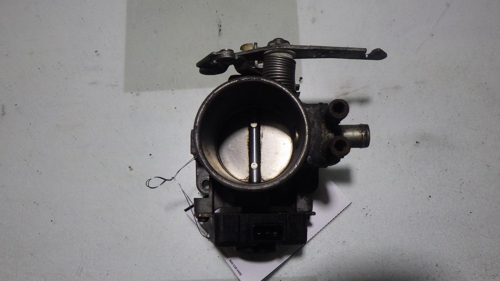 87 BMW 528e Throttle Body
