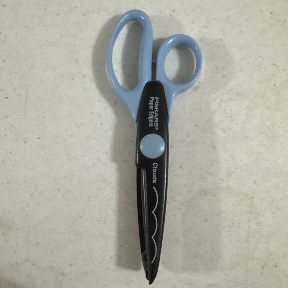 Decorative Edge Scissors Lot Of 7