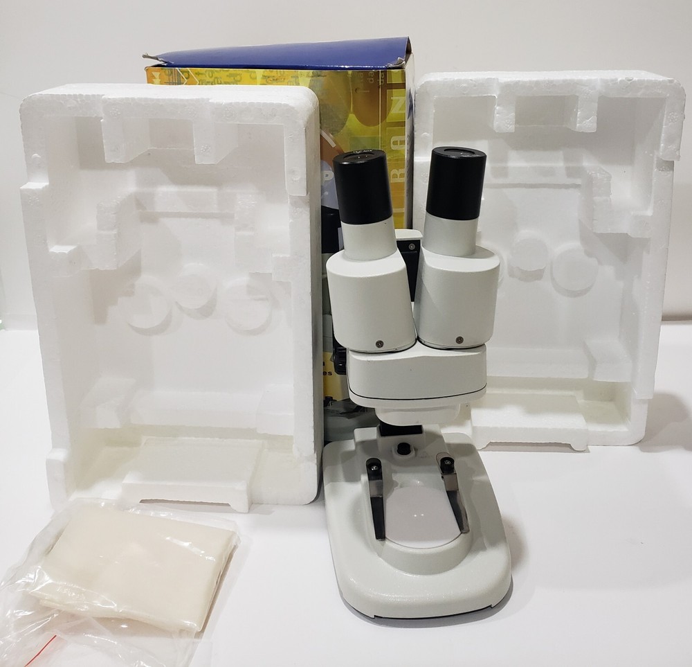 Stereo Microscope by Doma Model 210 Magnification 20X