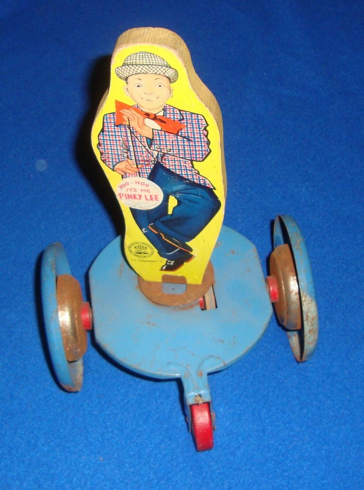 VINTAGE 1955 PINKY LEE BELL PULL TOY RARE