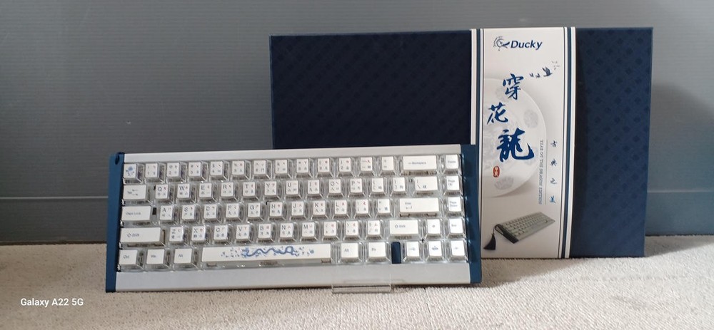 Gaming Keyboard Model YEAROFTHEDRAGONPURPL DUCKY