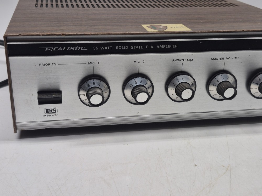 VINTAGE REALISTIC MPA-35 SOLID STATE P.A. AMPLIFIER MODEL 32-2022 Read
