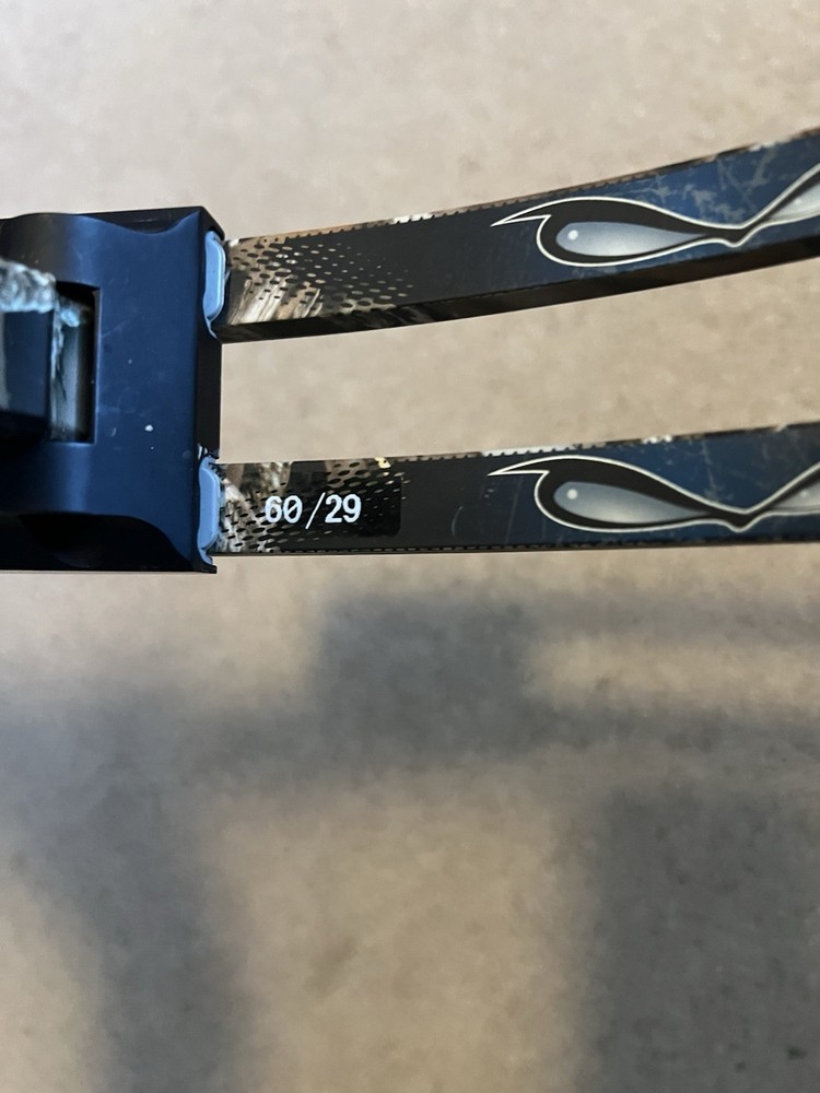 Mathews Monster Chill R Compound Bow 60 lb