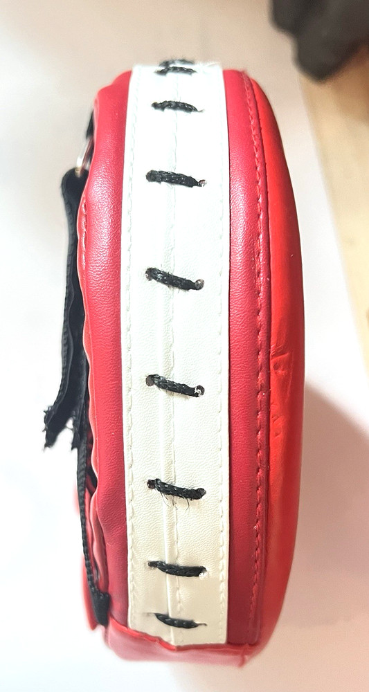 Kickboxing Boxing MMA Training Gear - Punch Mitt/Pad PU Leather Half Mitts NICE!
