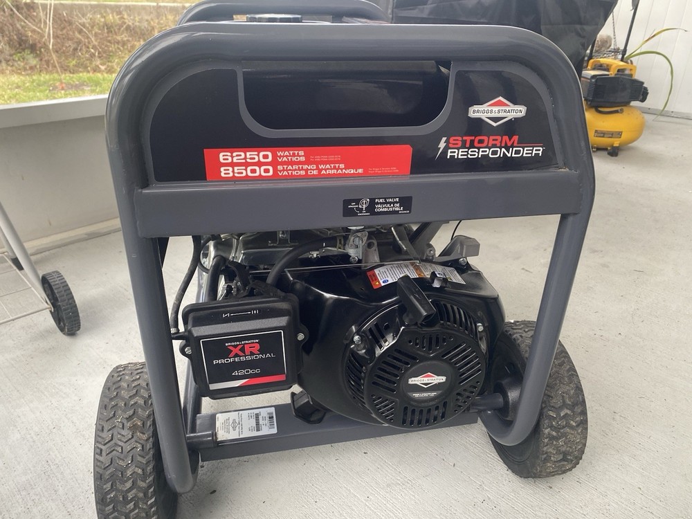 Generator/ Generador