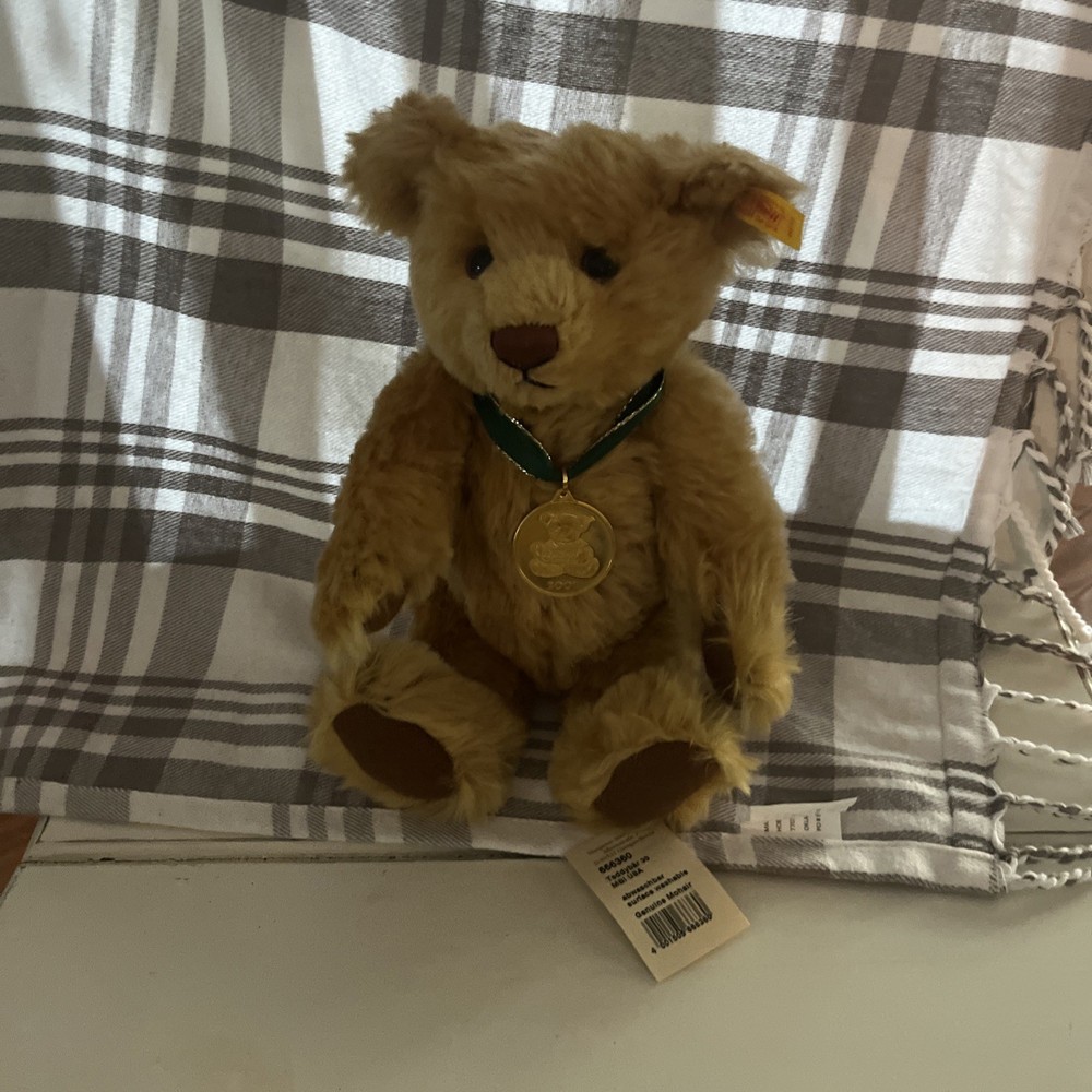 Streiff Bear For Danbury Mint 2001