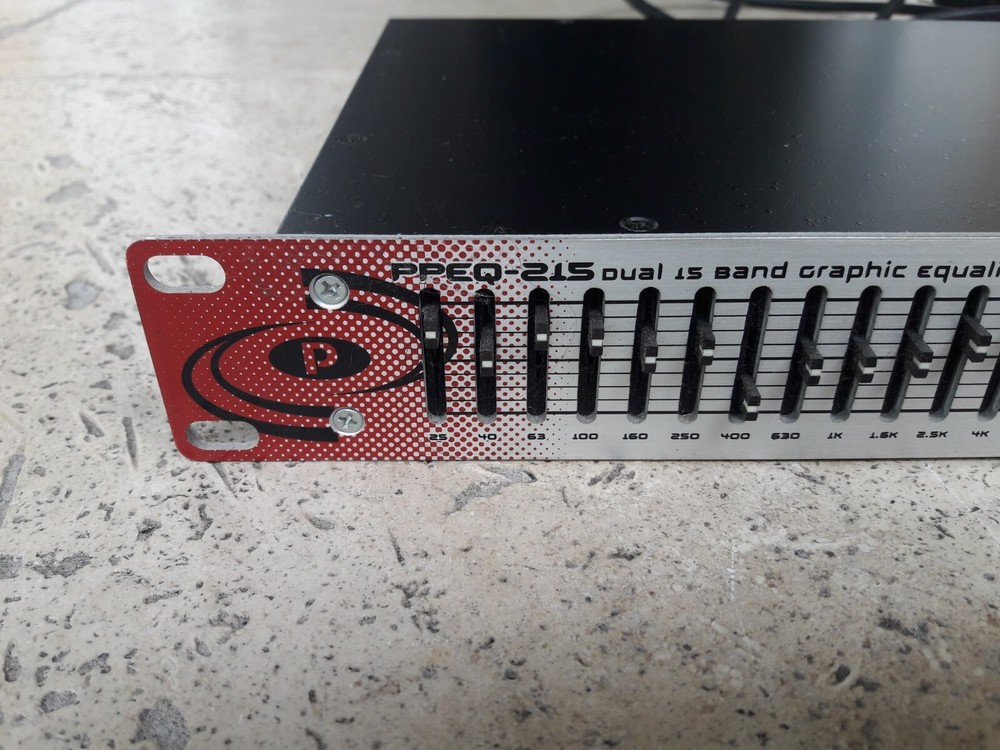 PYLE PRO 15 BAND GRAPHIC EQUALIZER PPEQ-215