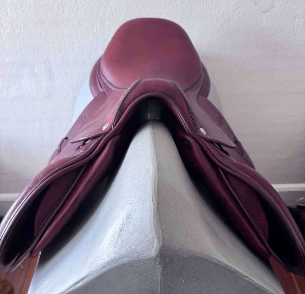 17.5" Devoucoux Biarritz S Saddle - 2022 - 1AA - Full Buffalo - MINT!