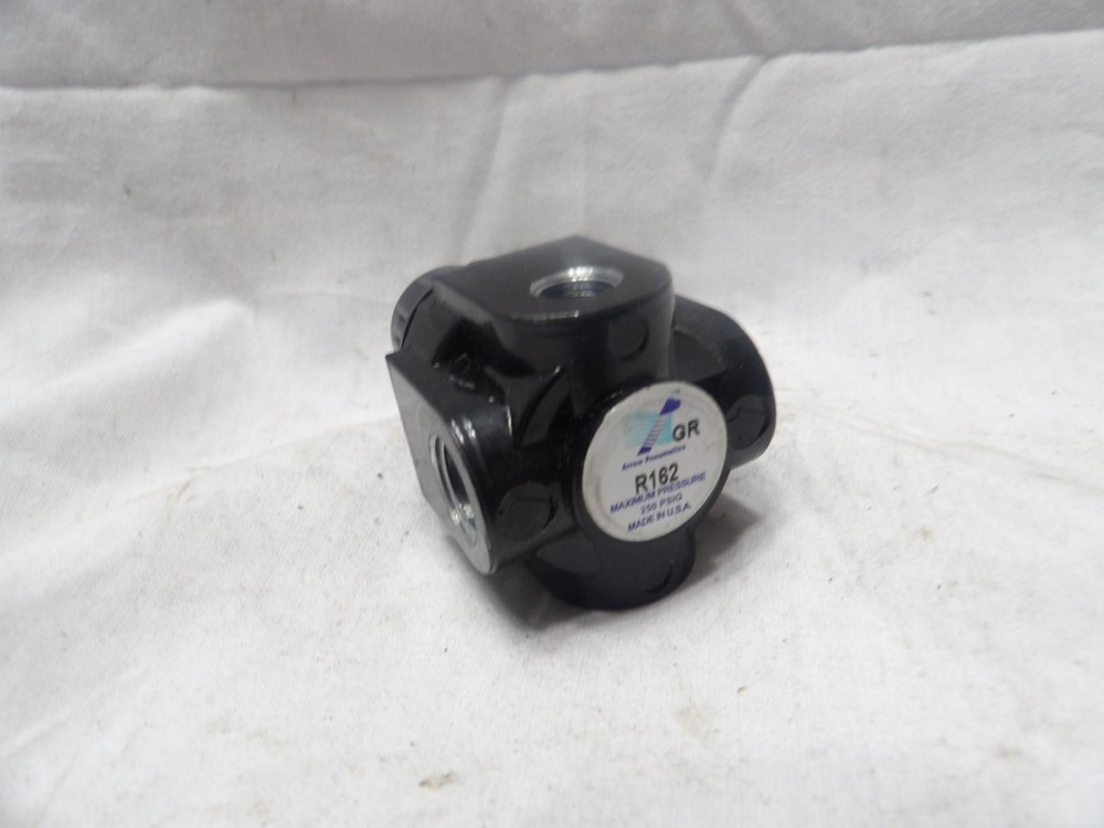 Arrow Regulator R162