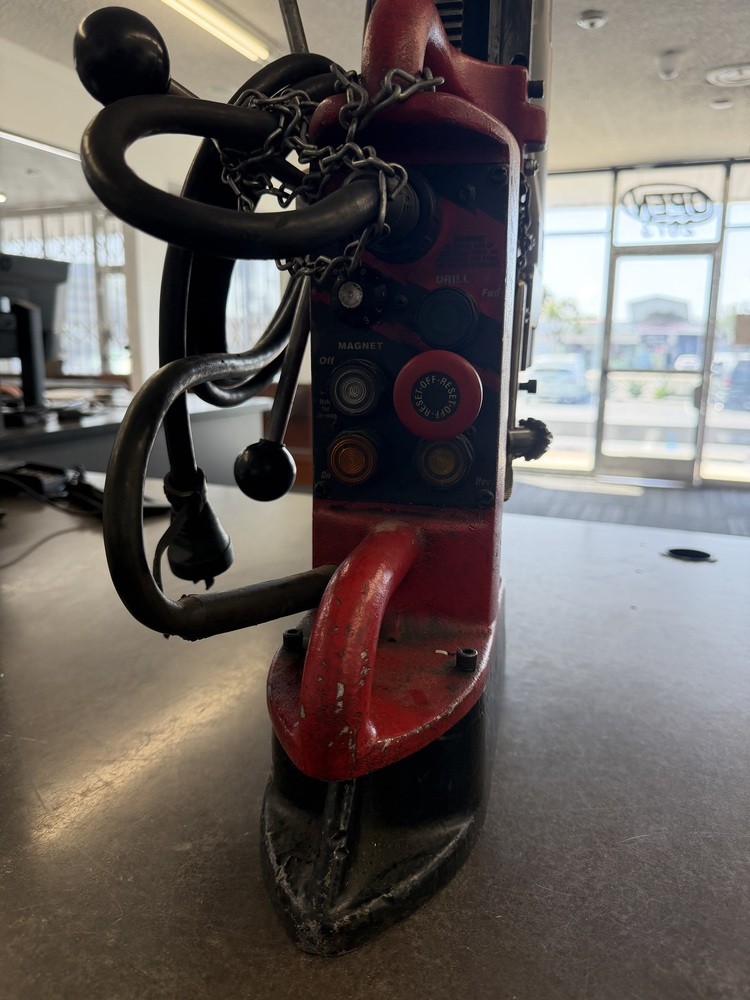 Milwaukee 4202 Electromagnetic Drill Press (1106628)