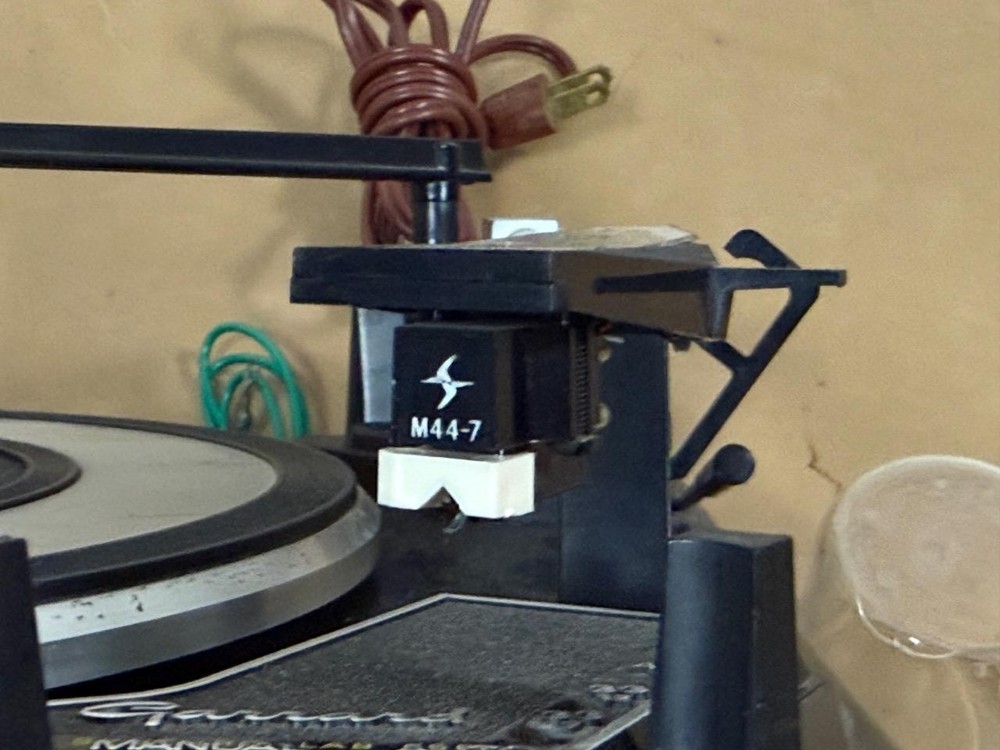 VINTAGE GARRARD SYNCHRO-LAB 65B CONSOLE TURNTABLE