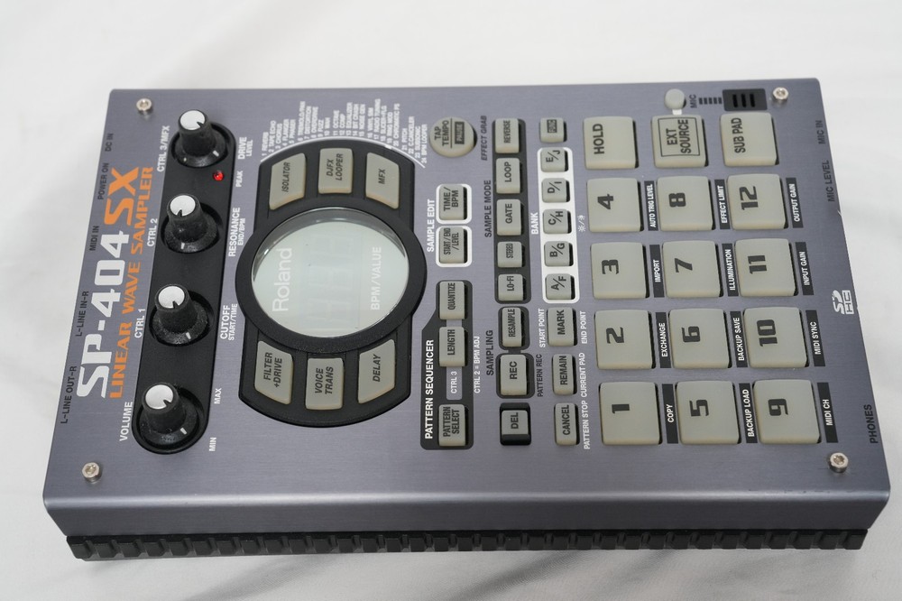 Roland SP-404SX Compact Sampler Compact Linear Wave Sampler