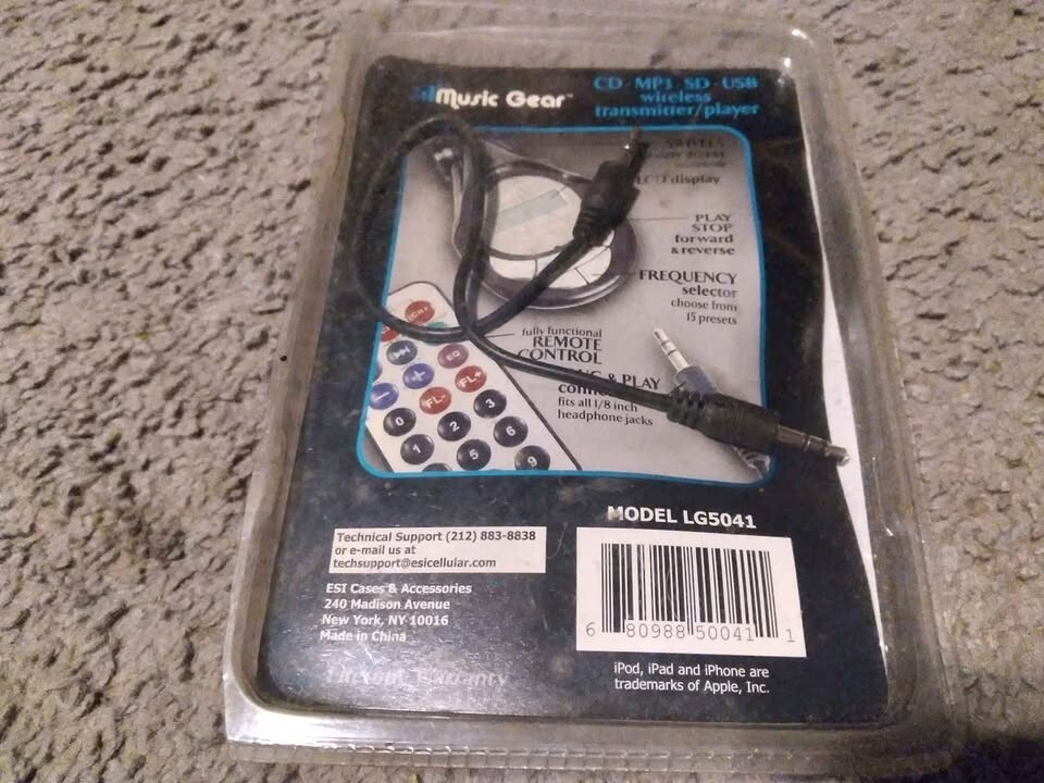 Wireless Music Gear MP3 Transmitter/Player W/Remote