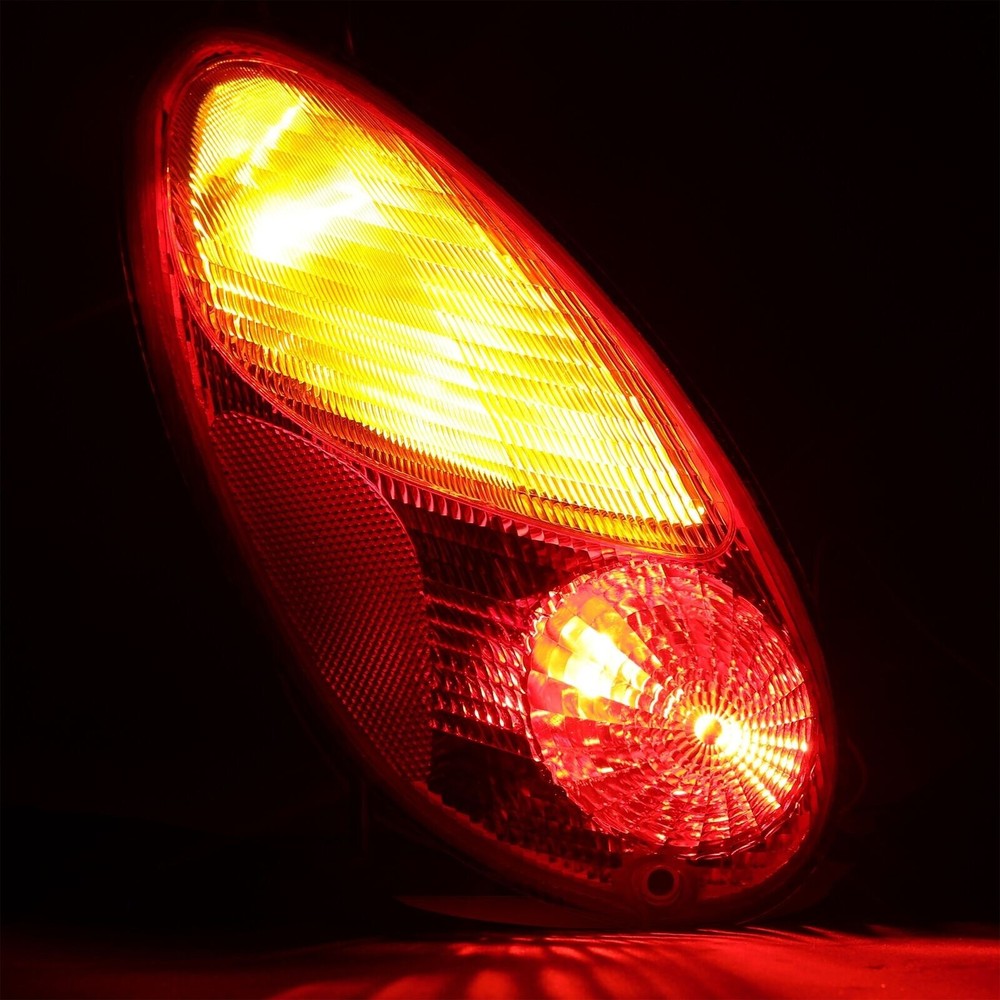 Driver Side Tail Light For Chrysler PT Cruiser 2001-2005 Halogen With bulb(s)