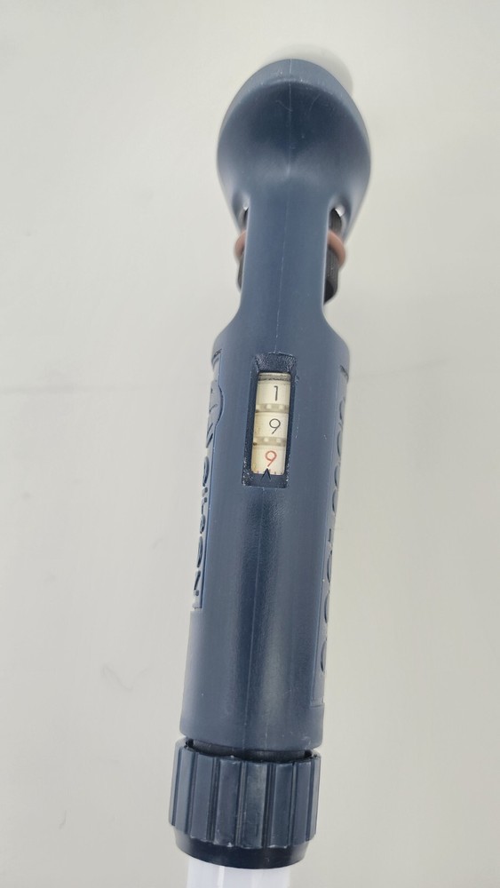 Gibson P20 | 2-20 uL | Single Channel Adjustable Volume Pipette