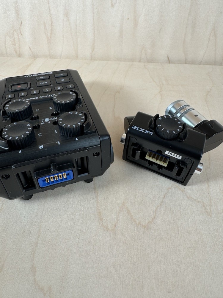 Zoom H6 Handheld Digital Recorder XLR In USB Interface Battery-Powered