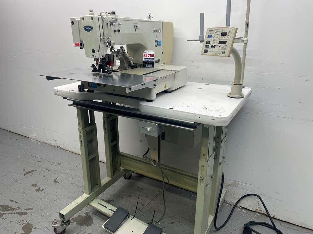 Pre-owed Original Brother BAS-311G-01A Direct Drive Programmable Pattern Sewer