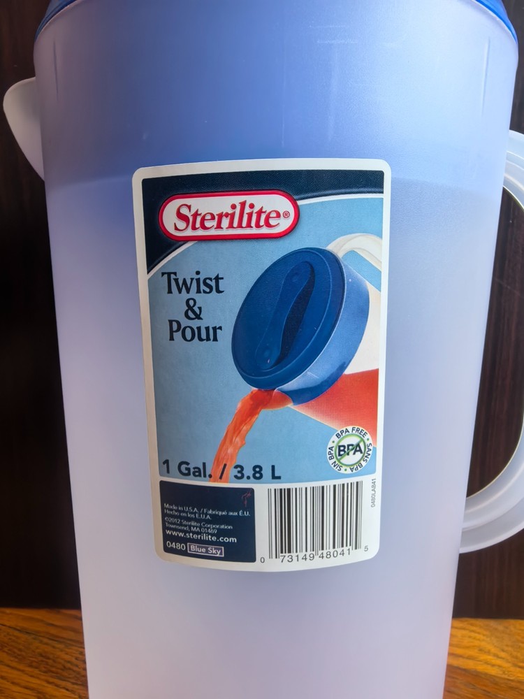 Pitcher with Handle, Sterilite 1 gallon Plastic, White translucent