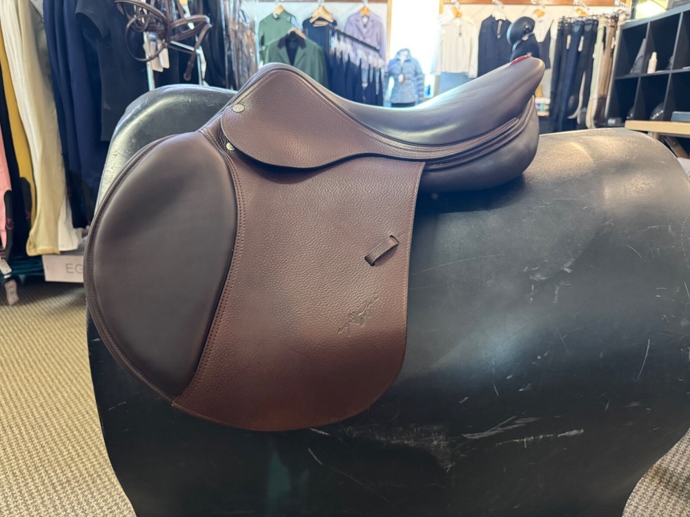 2018 Equipe Evolution Jumping Saddle 17 Medium-Wide