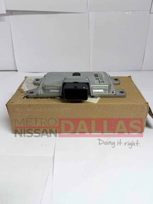 Genuine Nissan Automatic Transmission Control Module 310F6-5NA0A